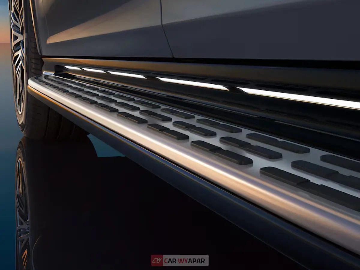 Mercedes-Benz Maybach EQS SUV Top Feature